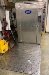 LVO High Volume Roll in Commercial Pot & Pan Washer Used, Tested Good